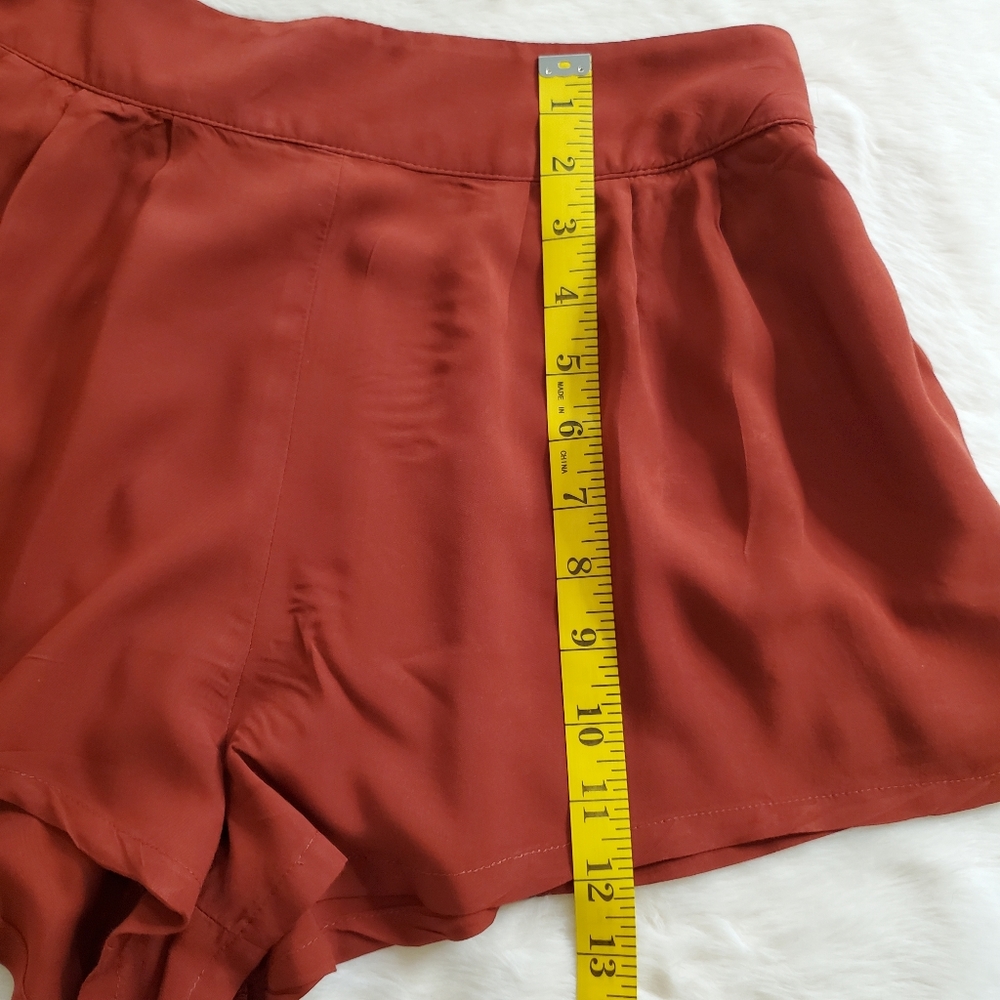 Forever 21 Rust Shorts - Picture 4 of 7